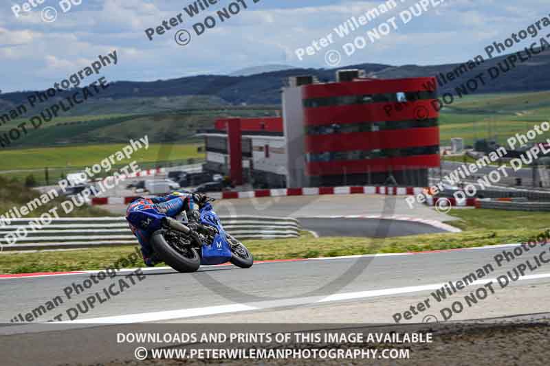 cadwell no limits trackday;cadwell park;cadwell park photographs;cadwell trackday photographs;enduro digital images;event digital images;eventdigitalimages;navarra;no limits trackdays;peter wileman photography;racing digital images;trackday digital images;trackday photos